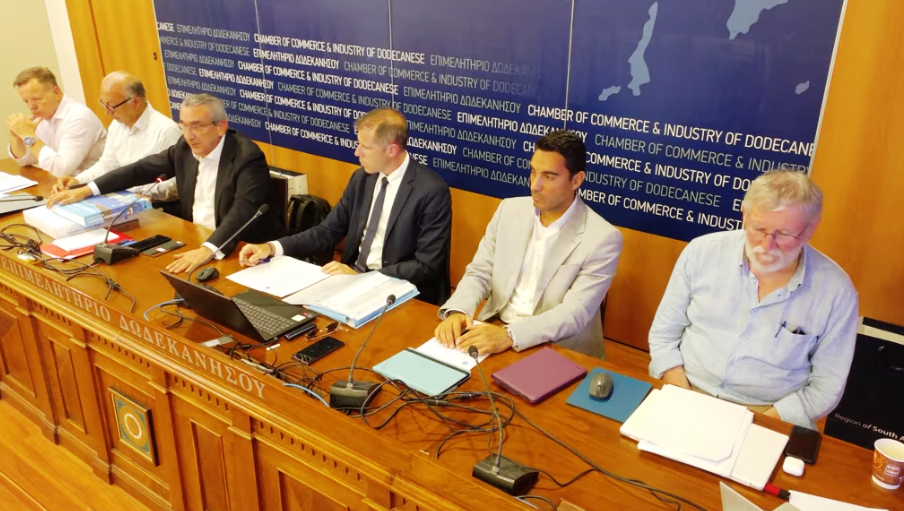 «Σπύρος Αποστόλου: Ένας Μυκονιάτης στον σκληρό πυρήνα των αποφάσεων του Νοτίου Αιγαίου»
