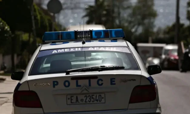 Μύκονος: Ζητούσε 50.000 ευρώ για να σταματήσει να καταγγέλλει ψευδώς επιχείρηση για ηχορύπανση