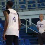 Ζιάγκος: «Να εξελιχθούμε χωρίς να αλλοιωθούμε»