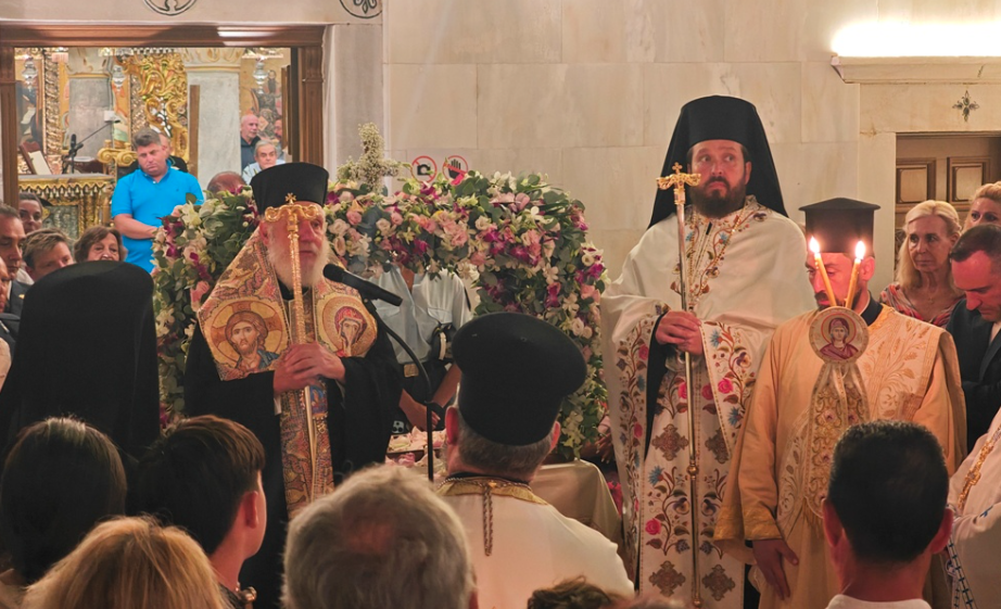 Λαμπρός εορτασμός της Παναγίας Τουρλιανής: Πλήθος πιστών στην Άνω Μερά Μυκόνου