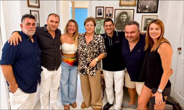 Μάγεψε τη Μύκονο η Ιουλία Καραπατάκη: Το παρασκήνιο μιας ξεχωριστής βραδιάς και η ανάρτηση του Μιλτιάδη Ατζαμόγλου