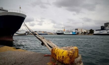 Καιρός: Παραμένει το απαγορευτικό απόπλου σε Πειραιά, Ραφήνα και Λαύριο – Δεν θα γίνουν τα βραδινά δρομολόγια για Κρήτη