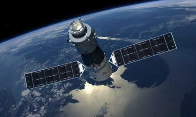 Πετυχημένα τα πρώτα πειράματα οπτικής ζεύξης σε ελληνικό νανοδορυφόρο (βίντεο)