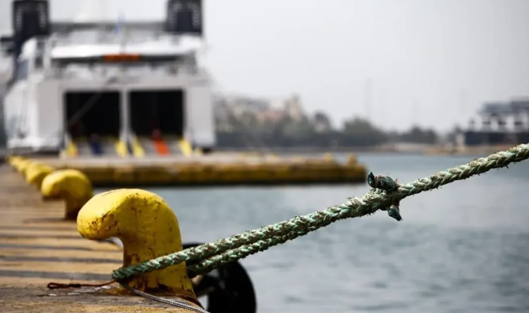 Νέα εξέλιξη: Απαγορευτικό απόπλου σε Πειραιά, Ραφήνα και Λαύριο, ακυρώνονται και τα βραδινά δρομολόγια για Κρήτη